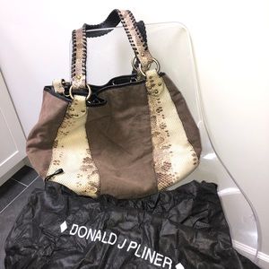 Shoulder bag